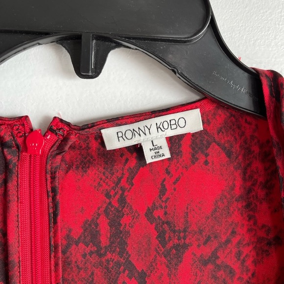 NWT Ronny Kobo Torrey Snakeskin-Print Mini Dress Size Large - Picture 6 of 10